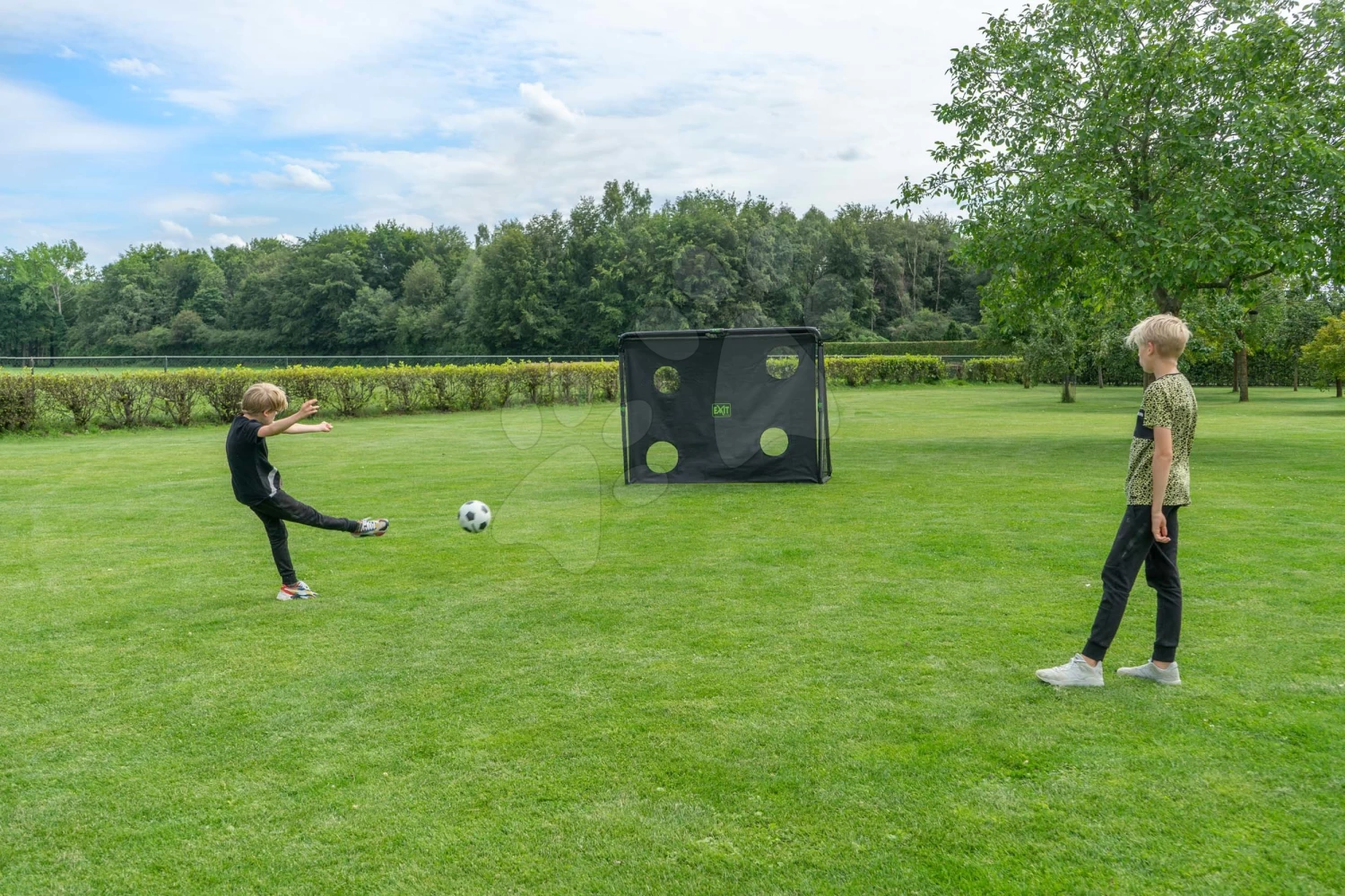 EXIT TOYS EXIT Coppa Stählernes Fußballtor 220x170cm - Schwarz 7 EXIT TOYS EXIT Coppa Stählernes Fußballtor 220x170cm - Schwarz – Bild 5