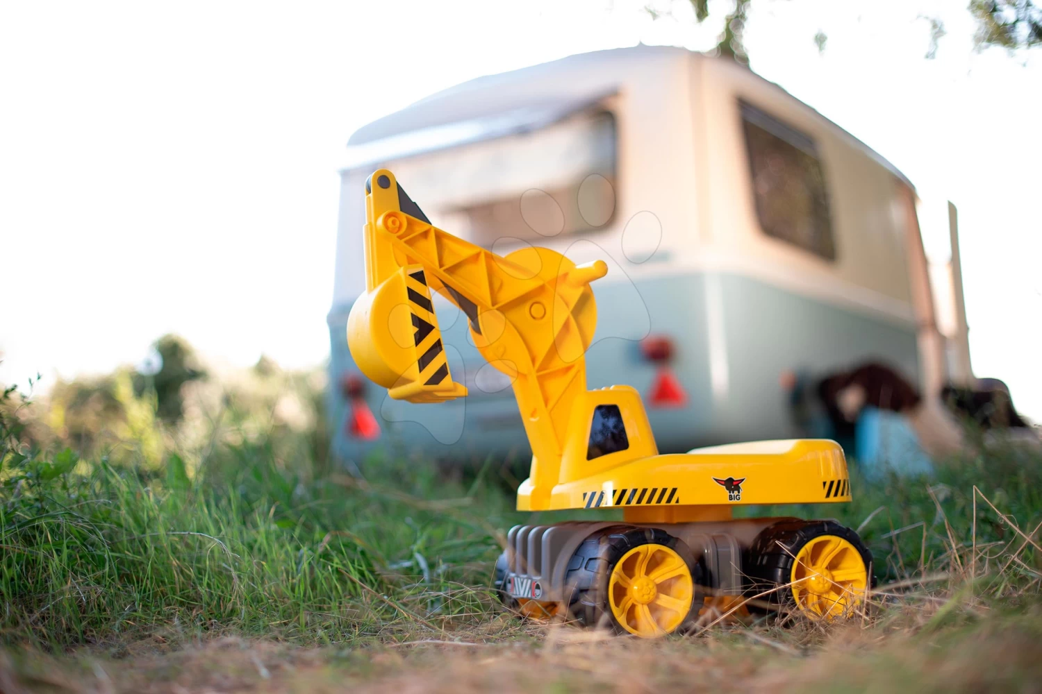 Set Sandkasten Muschel Zweiteilig Watershell Blue BIG Blau Und Laufrad Mit Bagger 20 Set Sandkasten Muschel Zweiteilig Watershell Blue BIG Blau Und Laufrad Mit Bagger – Bild 18