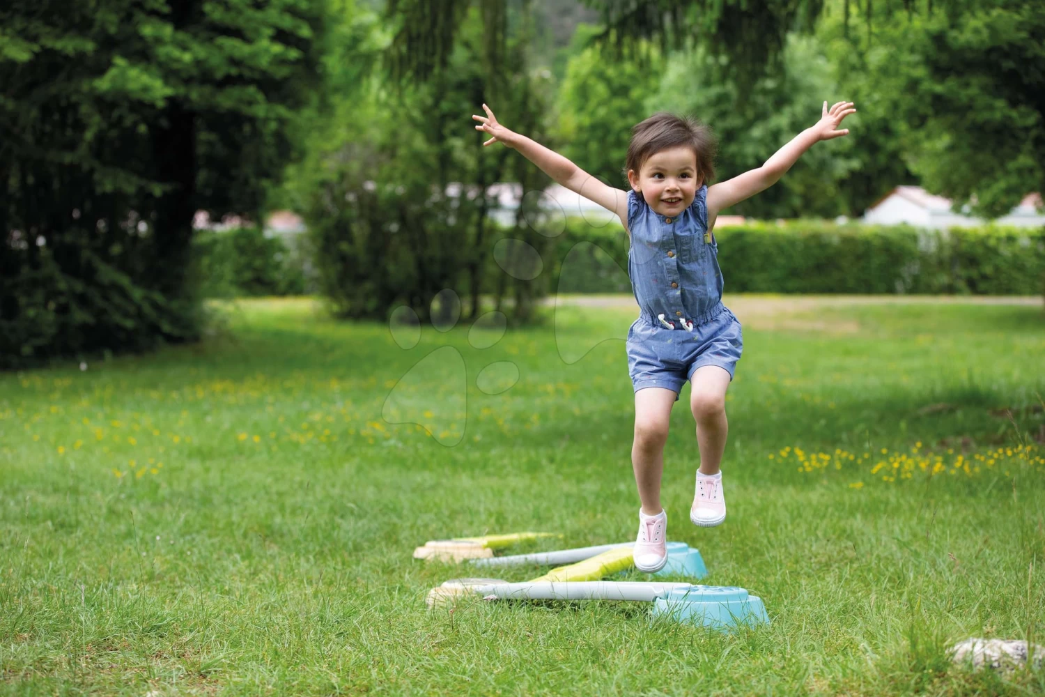 Abenteuerstrecke Adventure Course Smoby 4 Gehwege Und 4 Stützpunkte Für Die Entwicklung Der Motorischen Sinne Der Kinder Ab 24 Monaten SM840400 14 Abenteuerstrecke Adventure Course Smoby 4 Gehwege Und 4 Stützpunkte Für Die Entwicklung Der Motorischen Sinne Der Kinder Ab 24 Monaten SM840400 – Bild 12